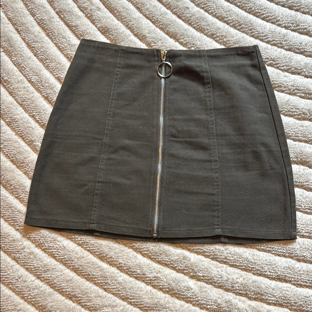Stylish army green Zipper Skirt